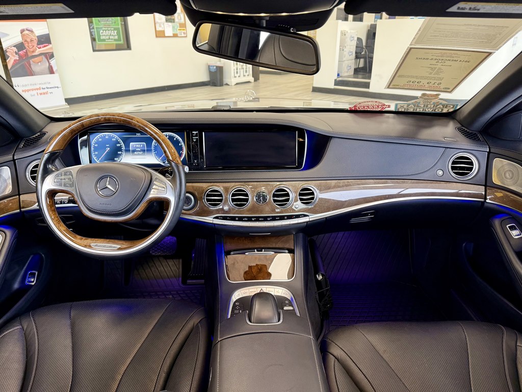 Photo 10 of this MERCEDES-BENZ S-CLASS