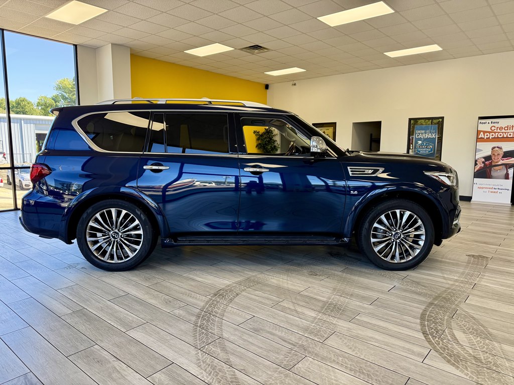 Photo 5 of this INFINITI QX80