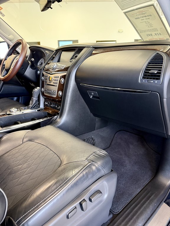 Photo 12 of this INFINITI QX80