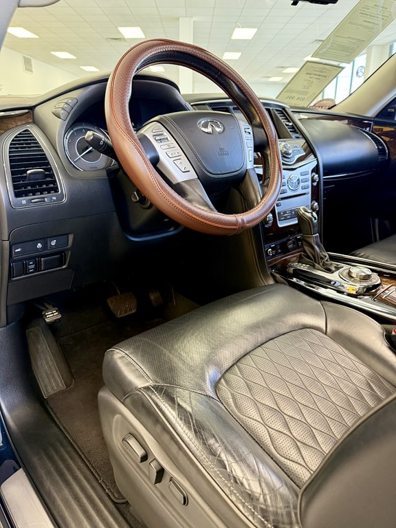 Photo 13 of this INFINITI QX80
