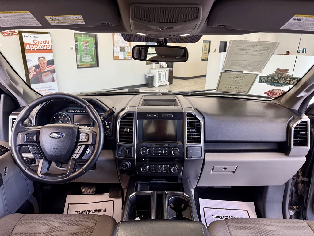 Photo 10 of this FORD F150