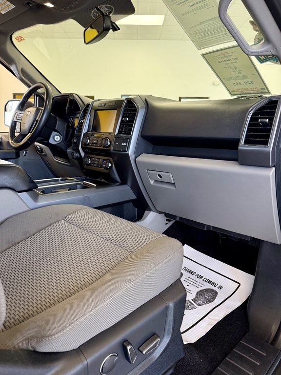 Photo 12 of this FORD F150