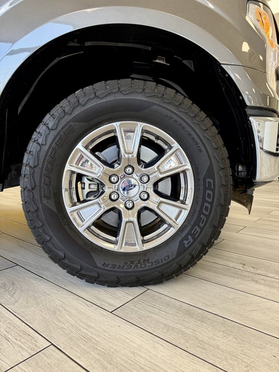Photo 19 of this FORD F150