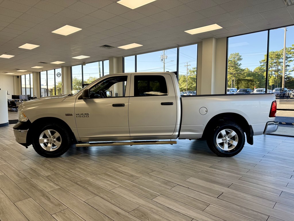Photo 4 of this RAM 1500