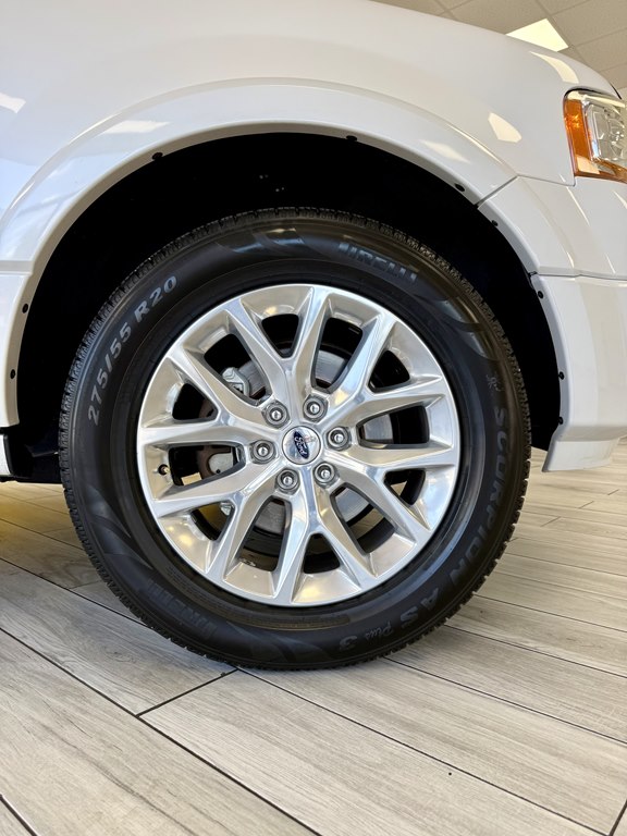 Photo 20 of this FORD EXPEDITION