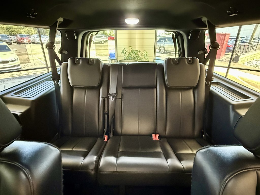 Photo 18 of this FORD EXPEDITION