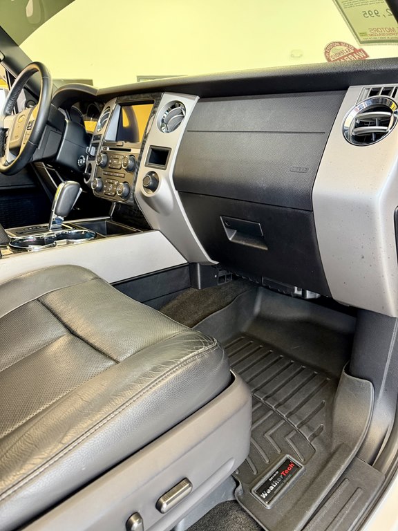 Photo 12 of this FORD EXPEDITION
