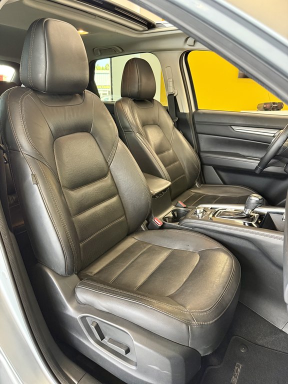 Photo 16 of this MAZDA CX-5