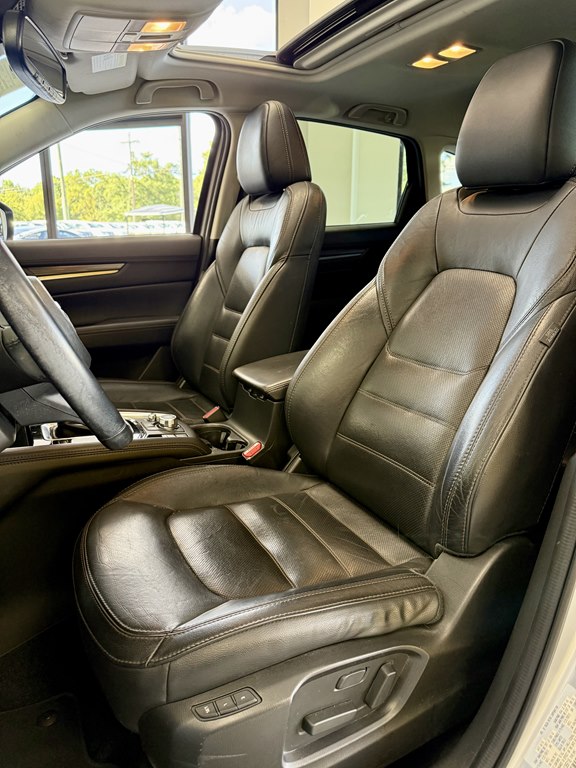 Photo 14 of this MAZDA CX-5