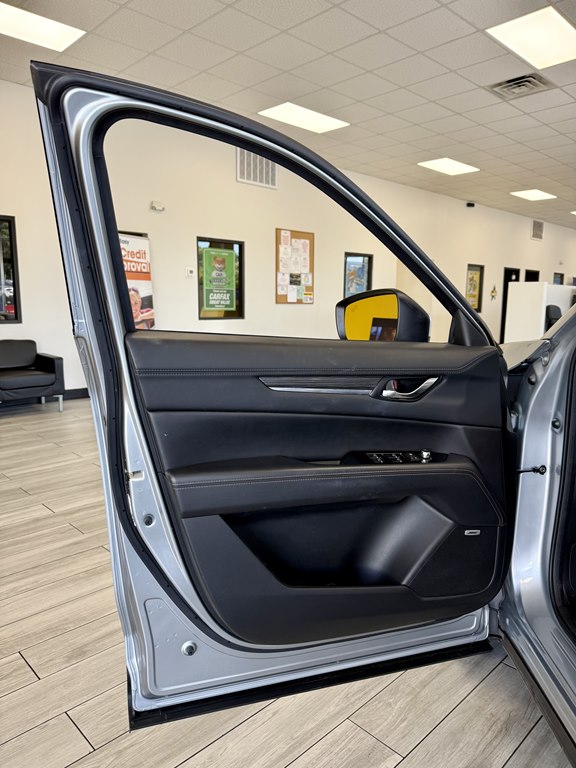 Photo 15 of this MAZDA CX-5