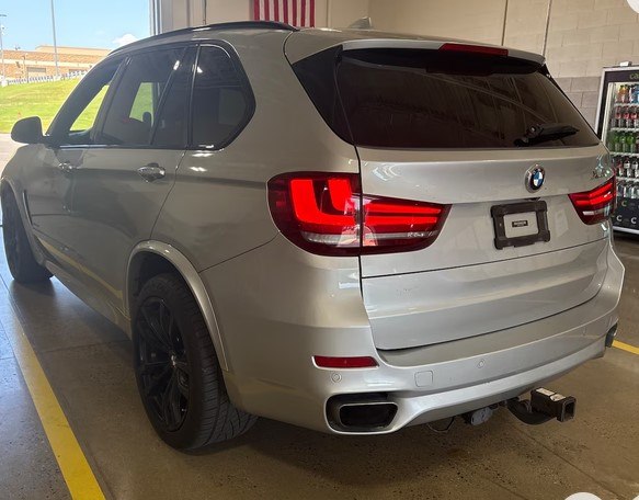Photo 2 of this BMW X5