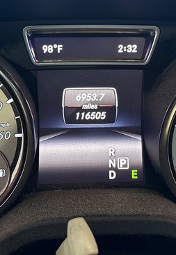 Photo 5 of this MERCEDES-BENZ GLA