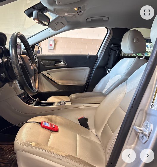 Photo 3 of this MERCEDES-BENZ GLA