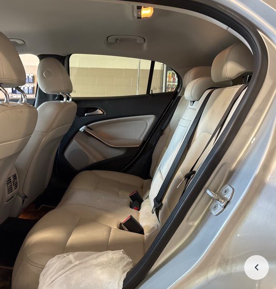 Photo 4 of this MERCEDES-BENZ GLA