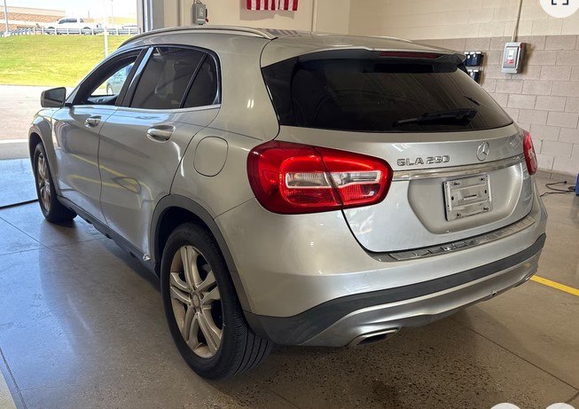 Photo 2 of this MERCEDES-BENZ GLA