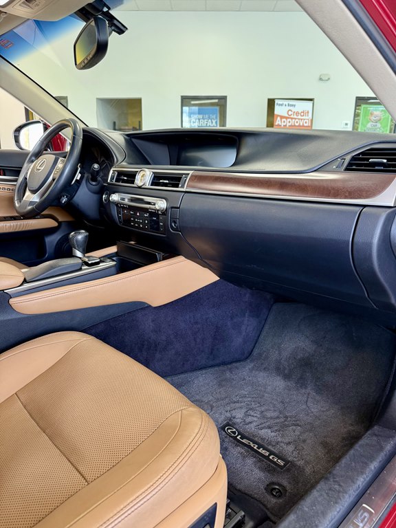 Photo 12 of this LEXUS GS