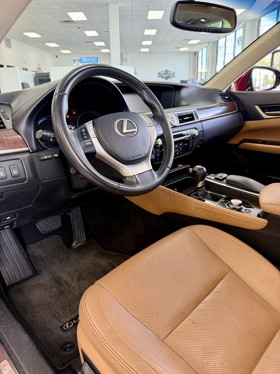 Photo 13 of this LEXUS GS