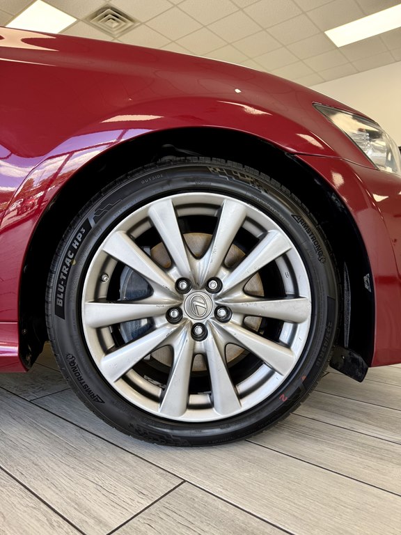 Photo 19 of this LEXUS GS