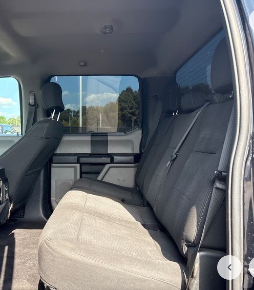 Photo 4 of this FORD F150