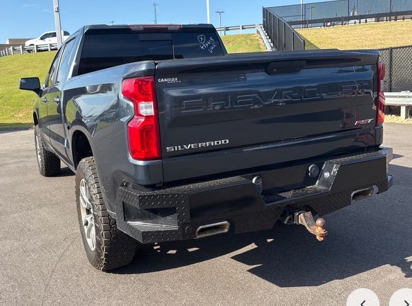 Photo 2 of this CHEVROLET SILVERADO 1500