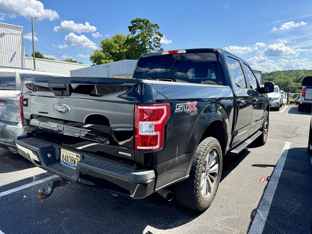 Photo 4 of this FORD F150