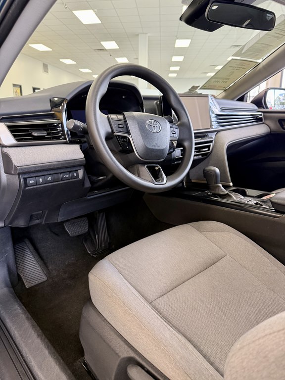 Photo 13 of this TOYOTA CAMRY