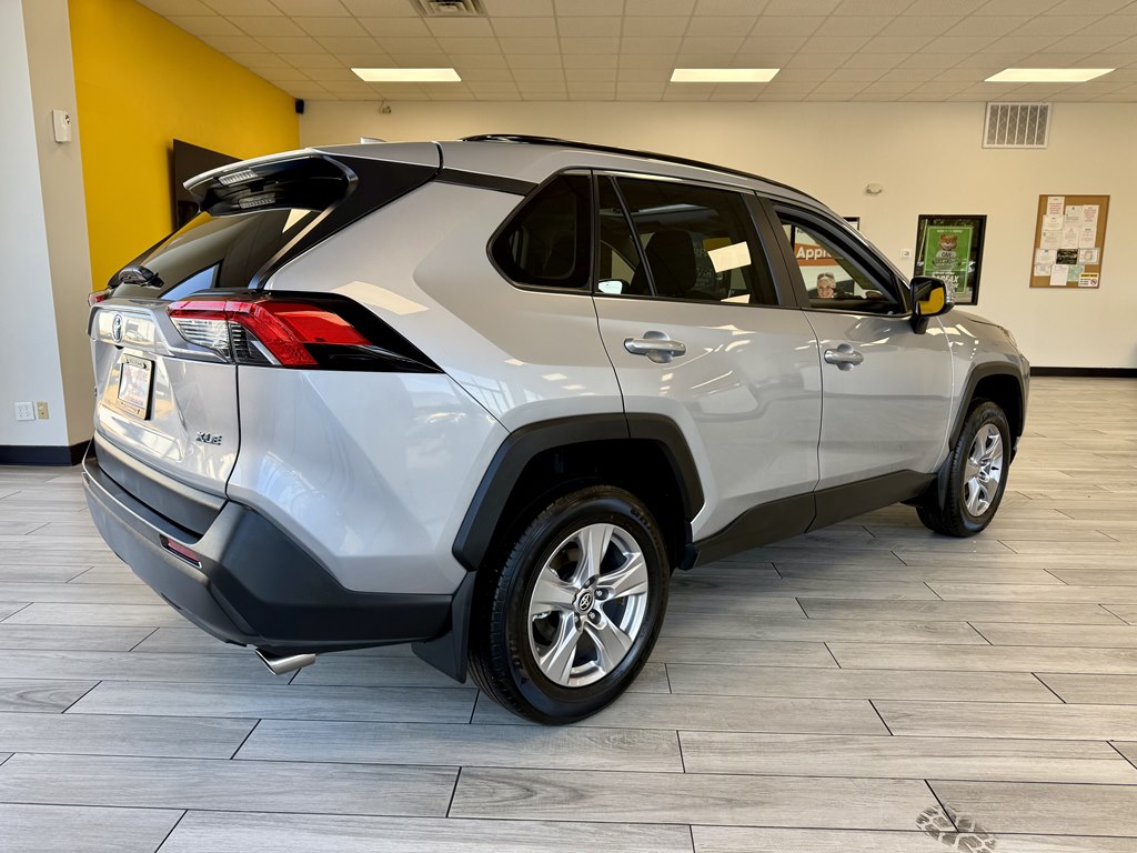 Photo 6 of this TOYOTA RAV4