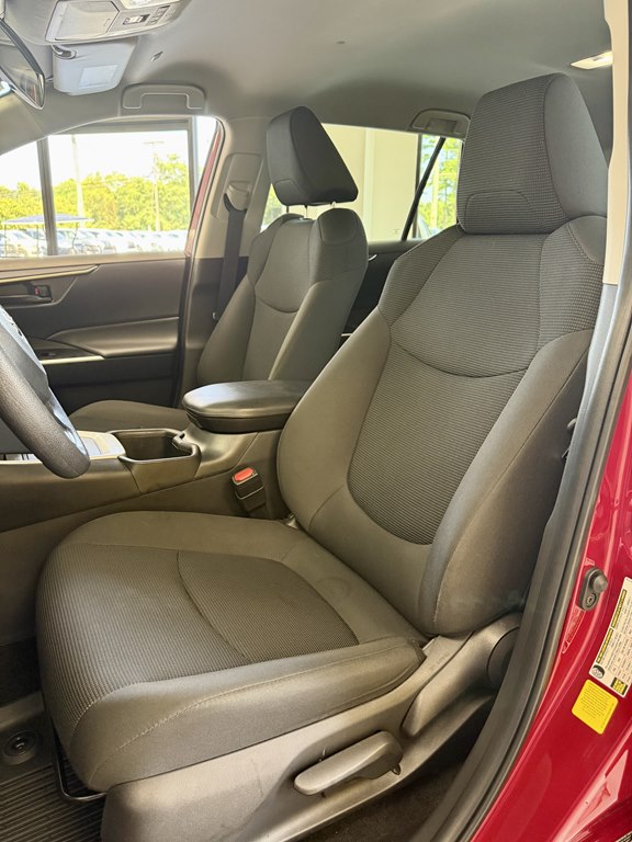 Photo 14 of this TOYOTA RAV4
