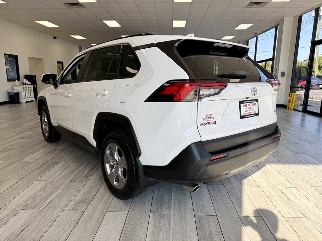 Photo 7 of this TOYOTA RAV4
