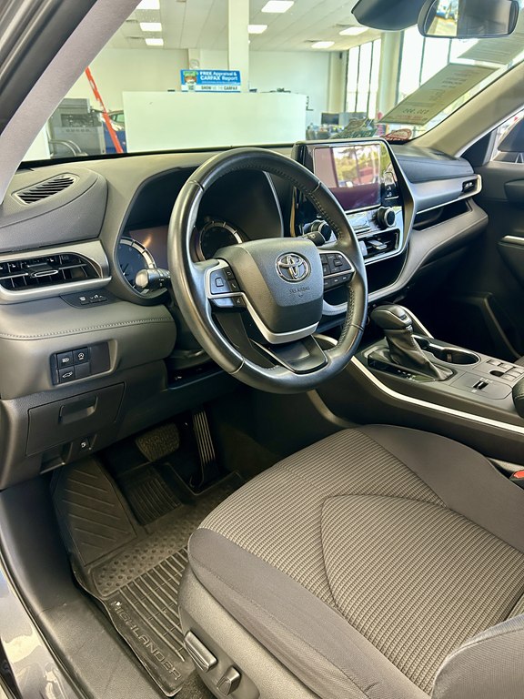 Photo 11 of this TOYOTA HIGHLANDER