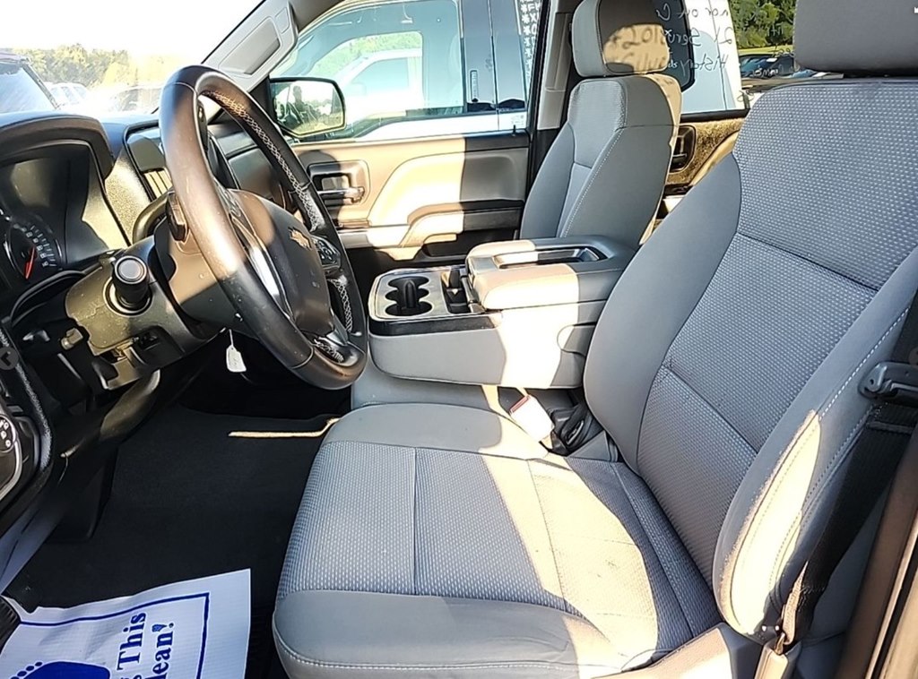 Photo 3 of this CHEVROLET SILVERADO 1500
