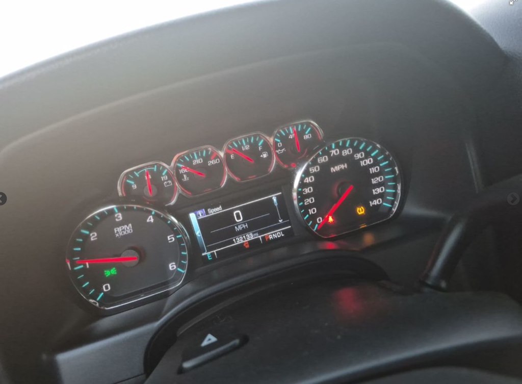 Photo 5 of this CHEVROLET SILVERADO 1500