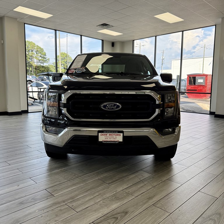 Photo 2 of this FORD F150