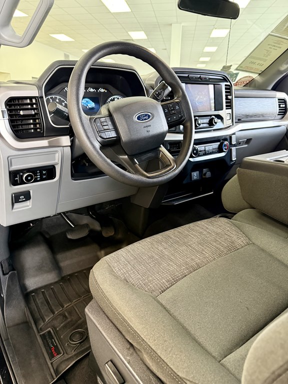 Photo 13 of this FORD F150
