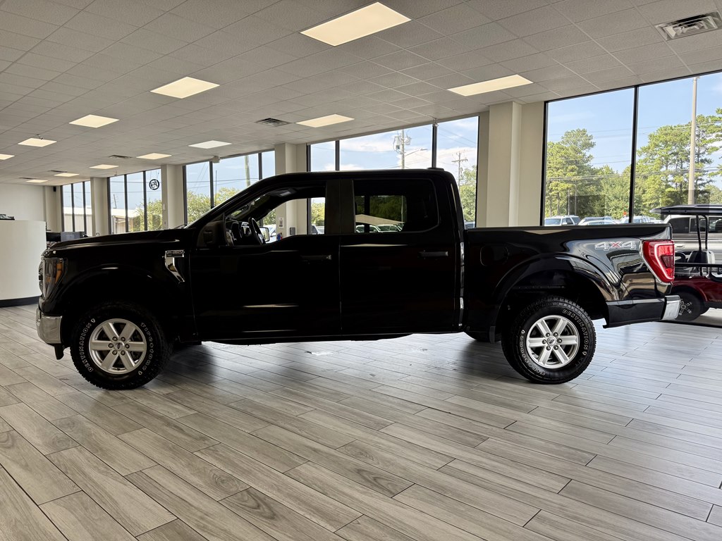 Photo 4 of this FORD F150