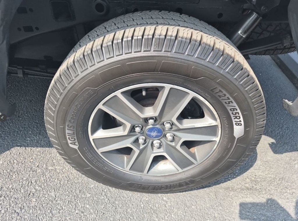 Photo 5 of this FORD F150