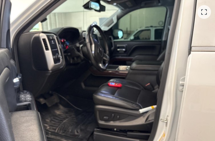 Photo 7 of this GMC SIERRA