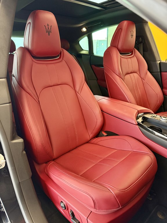 Photo 14 of this MASERATI LEVANTE