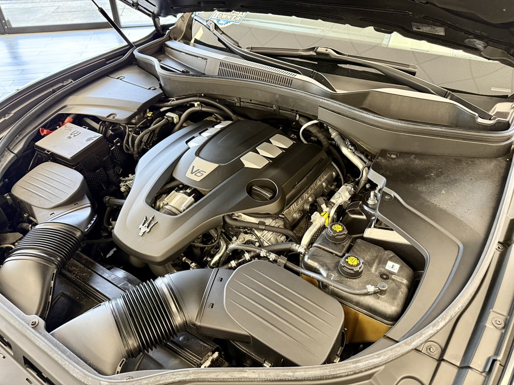 Photo 18 of this MASERATI LEVANTE