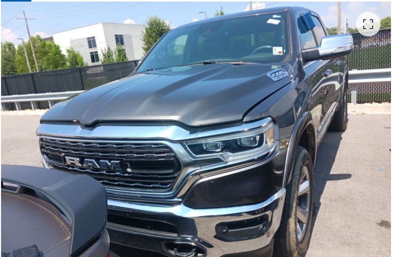 Photo 2 of this RAM 1500