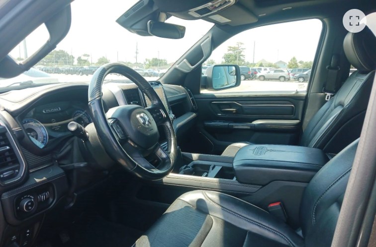 Photo 6 of this RAM 1500
