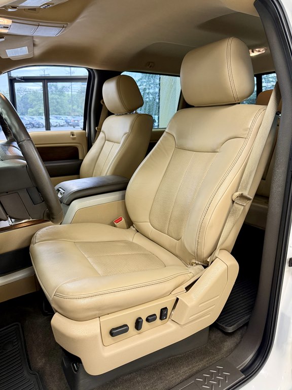 Photo 14 of this FORD F150