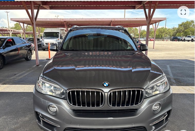 Photo 2 of this BMW X5