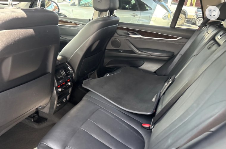 Photo 9 of this BMW X5