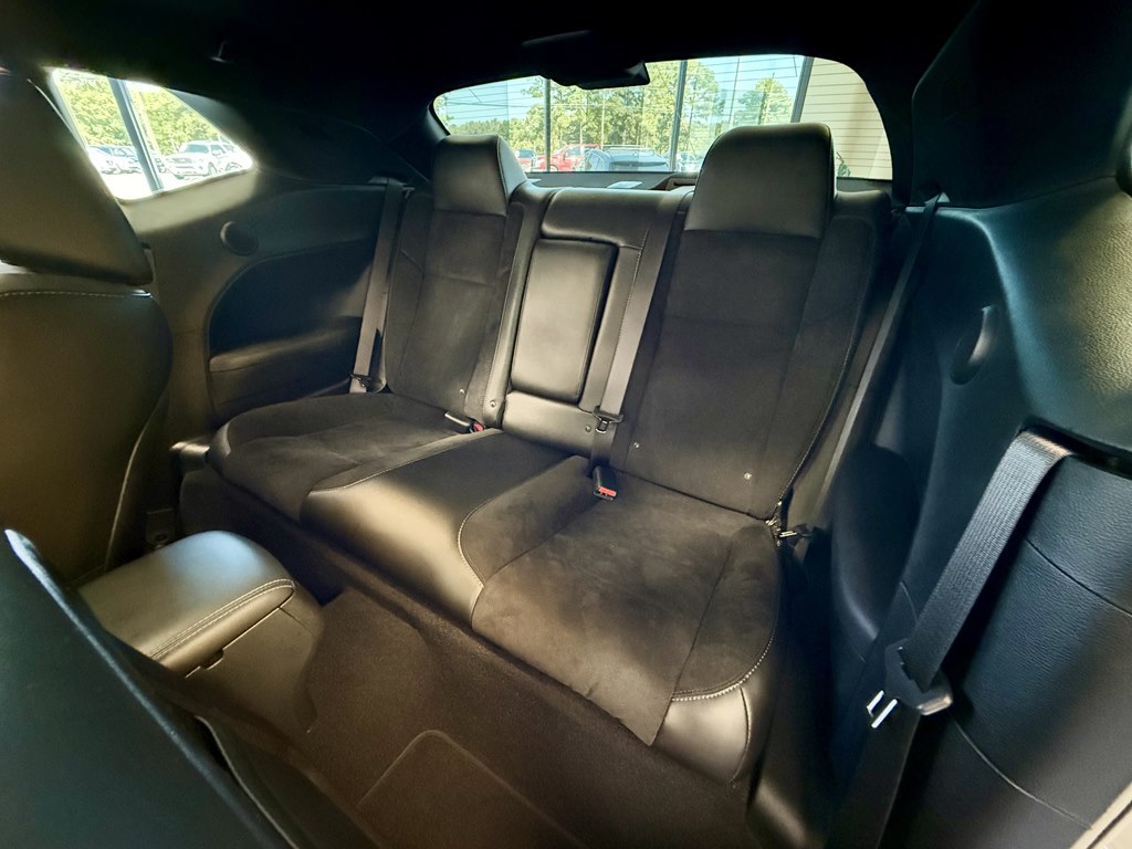 Photo 17 of this DODGE CHALLENGER