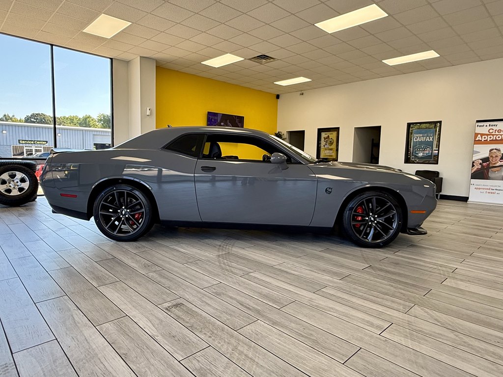 Photo 5 of this DODGE CHALLENGER