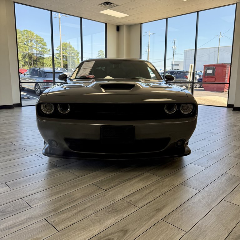 Photo 2 of this DODGE CHALLENGER