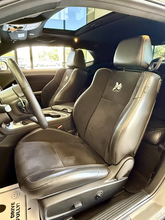 Photo 14 of this DODGE CHALLENGER