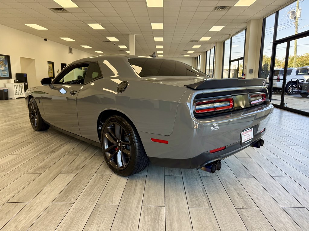 Photo 7 of this DODGE CHALLENGER