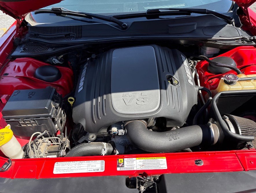 Photo 6 of this DODGE CHALLENGER